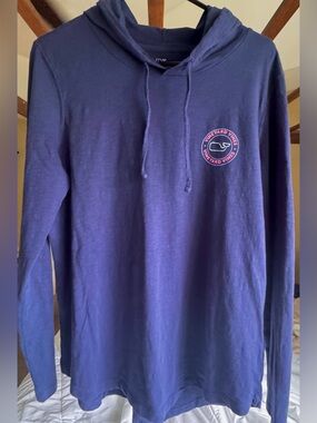 Vineyard Vines Women’s Slub Cotton Whale Hoodie, Size L